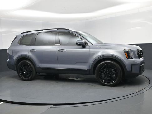 Used 2024 Kia Telluride EX X-Line image 2