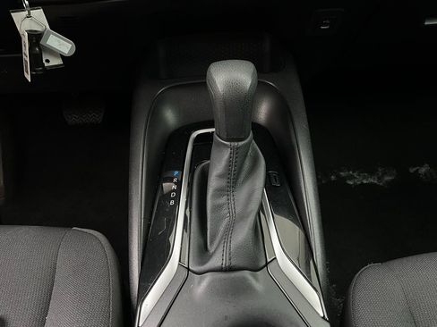 Used 2025 Toyota Corolla LE image 22