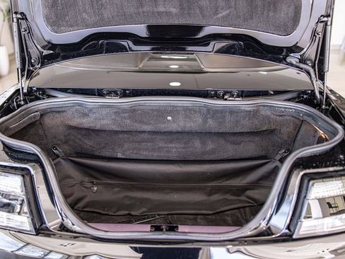 Used 2010 Aston Martin V8 Vantage Roadster RWD image 16