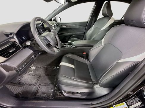 Certified 2025 Toyota Camry SE image 19