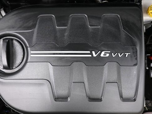 Used 2019 Jeep Cherokee Limited w/ Trailer Tow Group image 27