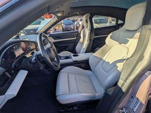 Used 2022 Porsche Taycan 4S image 10