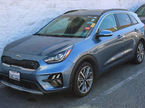 Used 2021 Kia Niro Touring SE FWD image 6