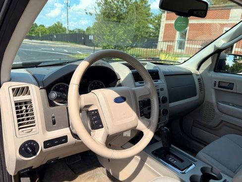 Used 2011 Ford Escape XLT FWD image 13
