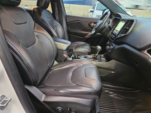 Used 2019 Jeep Cherokee High Altitude image 35