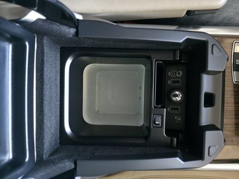 Used 2016 Land Rover Range Rover Sport HSE AWD/4WD image 16
