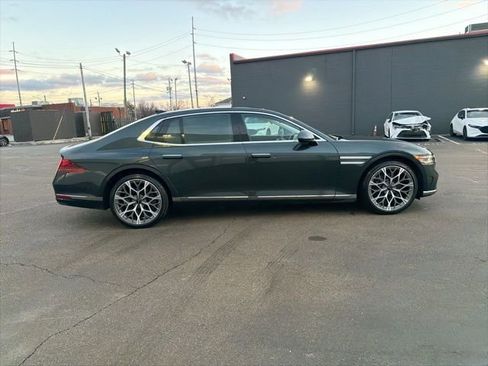 Used 2024 Genesis G90 3.5T image 5