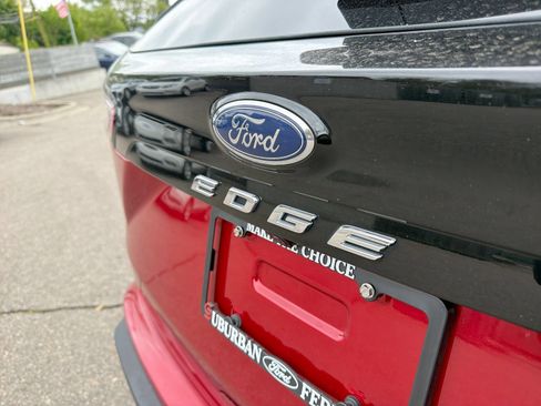 Used 2024 Ford Edge SEL AWD/4WD image 16
