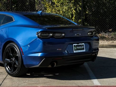 Used 2022 Chevrolet Camaro LT w/ RS Package image 13