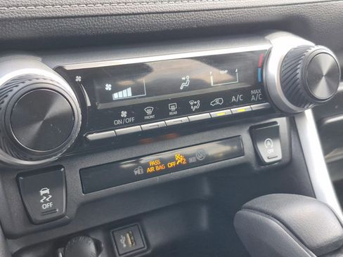 Used 2024 Toyota RAV4 LE image 21