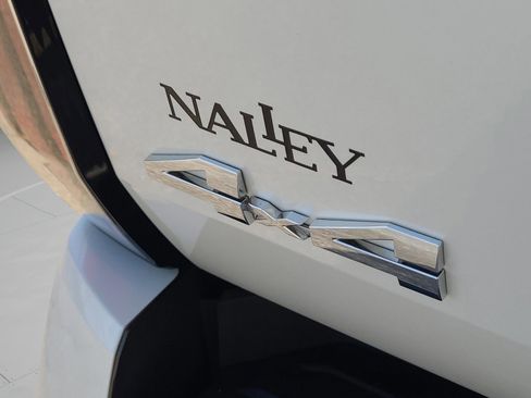 Used 2022 Toyota Tundra Limited image 32