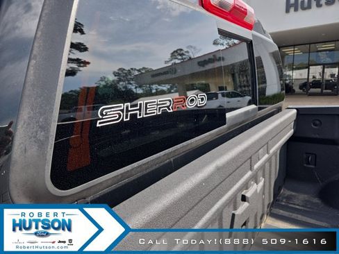 Used 2022 Chevrolet Colorado Z71 w/ Safety Package AWD/4WD image 31