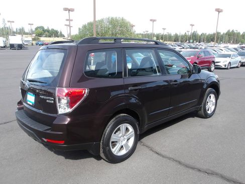 Used 2013 Subaru Forester 2.5X w/ Alloy Wheel Pkg AWD/4WD image 5