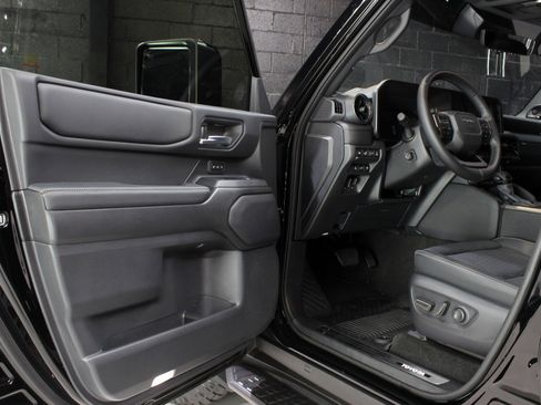 Used 2025 Toyota Land Cruiser image 22