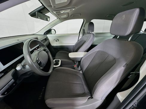 Used 2024 Hyundai Ioniq 5 SE RWD image 13