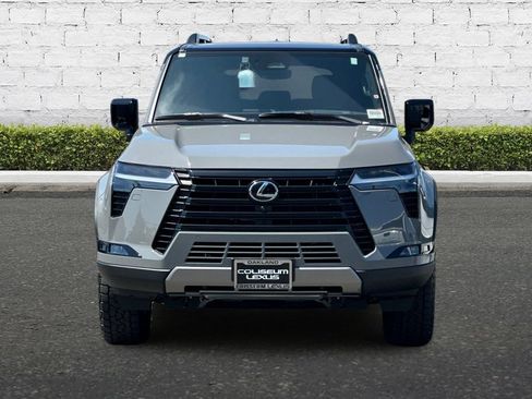 New 2026 Lexus GX 550 w/ Accessory Package (CT) AWD/4WD image 9