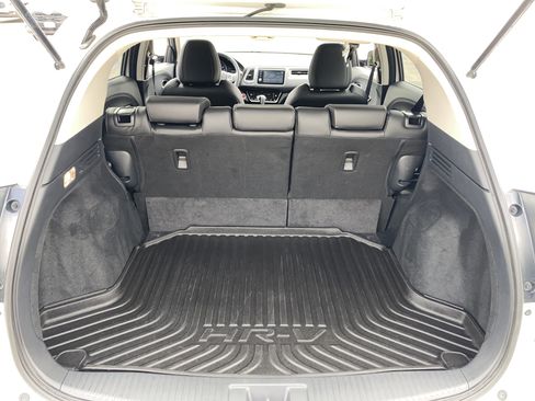 Used 2020 Honda HR-V Touring image 36