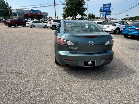 Used 2013 MAZDA MAZDA3 i SV w/ Convenience Pkg FWD image 31