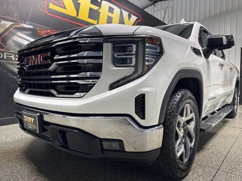 Used 2023 GMC Sierra 1500 SLT w/ SLT Premium Package image 6