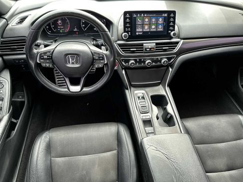 Used 2018 Honda Accord Sport image 13