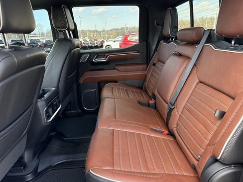 Used 2023 GMC Sierra 1500 Denali Ultimate image 6