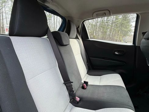 Used 2013 Toyota Yaris LE image 19