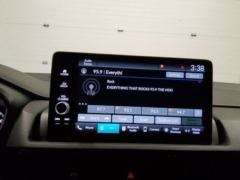 Used 2023 Honda CR-V EX-L image 30