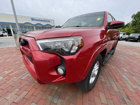 Used 2019 Toyota 4Runner SR5 RWD image 9