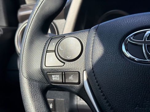 Used 2017 Toyota RAV4 LE w/ All Weather Liner Package FWD image 21