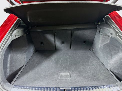 Used 2024 Audi Q3 2.0T Premium image 28