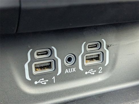 Used 2024 RAM 1500 Laramie image 22