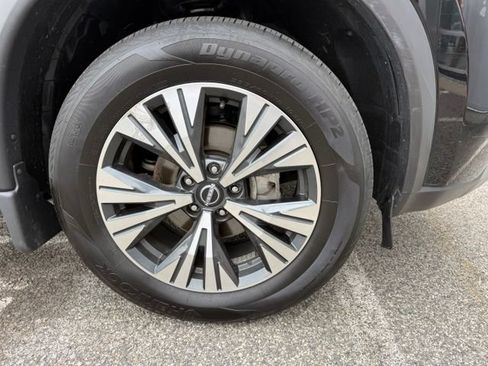 Used 2023 Nissan Rogue SV AWD/4WD image 14