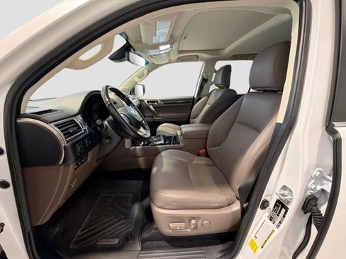 Used 2021 Lexus GX 460 Premium w/ Premium Package AWD/4WD image 18
