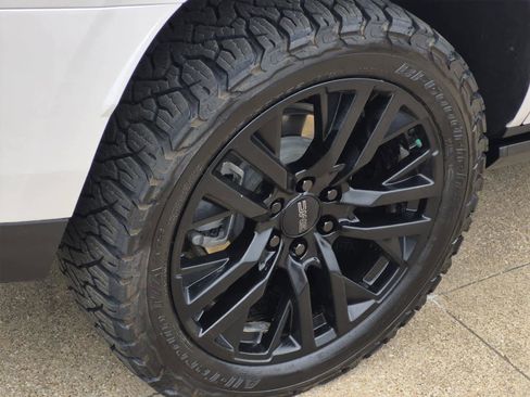 Certified 2025 GMC Yukon Denali w/ Denali Reserve Package image 8