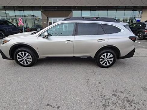 Used 2020 Subaru Outback Premium w/ Popular Package #1 image 3