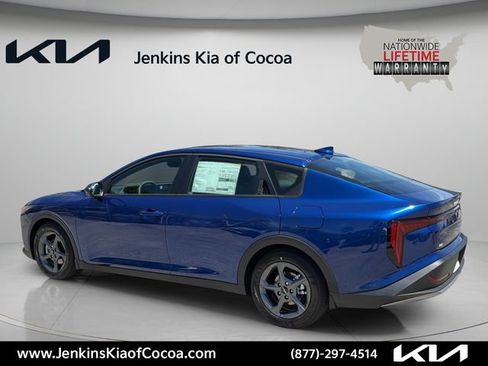 New 2026 Kia K4 FWD image 8