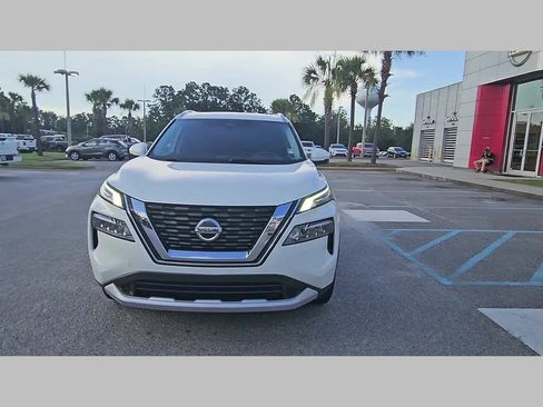 Used 2021 Nissan Rogue SV w/ Premium Package FWD image 19