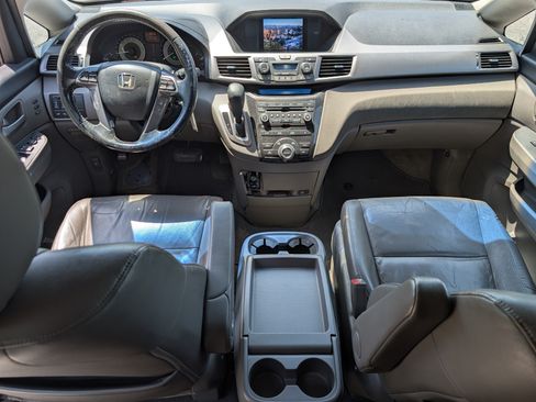 Used 2011 Honda Odyssey Touring image 13