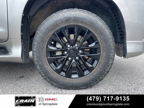 Used 2023 Lexus GX 460 Premium w/ Premium Package AWD/4WD image 32