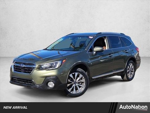 Used 2018 Subaru Outback 3.6R Touring image 1