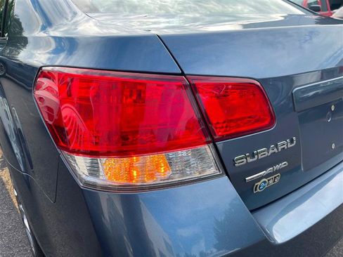 Used 2014 Subaru Legacy 2.5i Premium AWD/4WD image 41