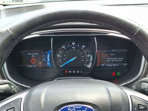 Used 2017 Ford Fusion Energi SE image 22