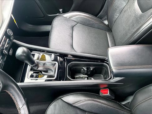 Used 2022 Jeep Compass Limited image 19