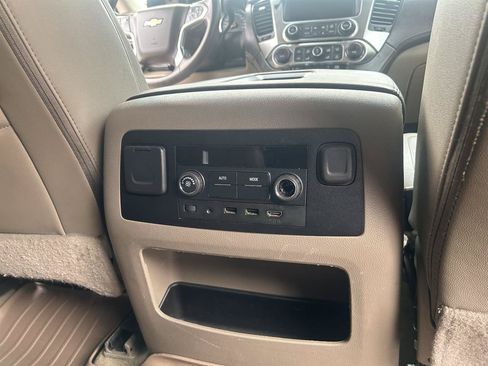 Used 2017 Chevrolet Suburban LT AWD/4WD image 47
