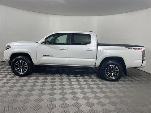 Certified 2023 Toyota Tacoma TRD Sport AWD/4WD image 4