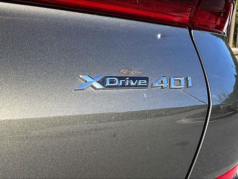 Certified 2023 BMW X6 xDrive40i w/ Premium Package image 9