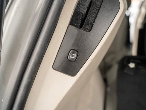 Used 2011 Dodge Grand Caravan Mainstreet w/ PWR Convenience Group image 11