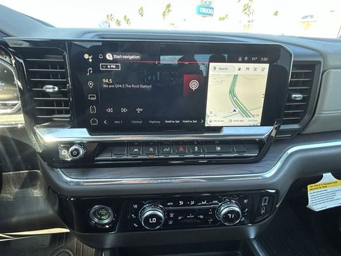 Used 2023 GMC Sierra 1500 SLT w/ SLT Premium Package image 13