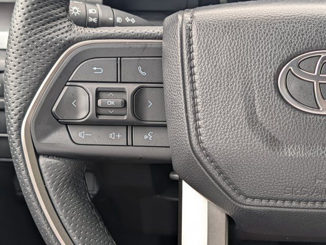 Used 2025 Toyota Tacoma SR5 AWD/4WD image 21