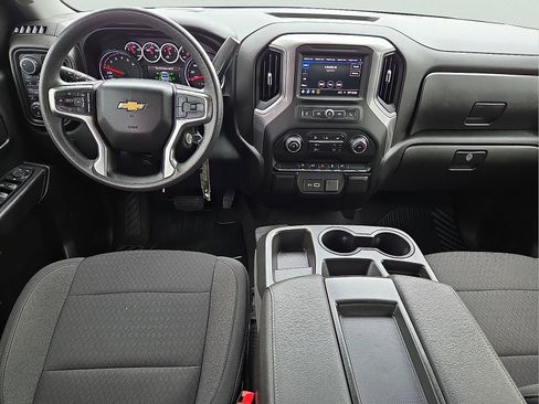 Used 2022 Chevrolet Silverado 1500 Custom w/ Safety Confidence Package AWD/4WD image 11
